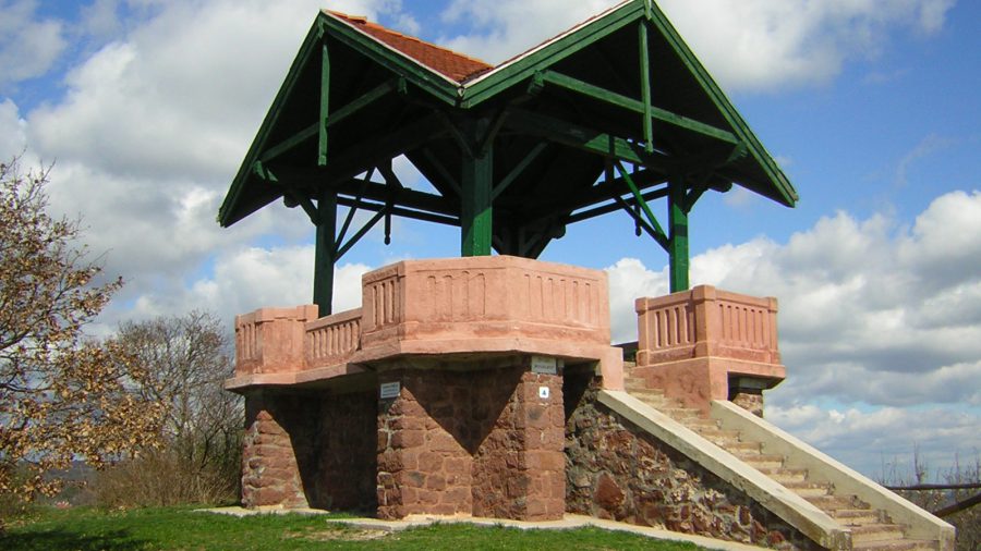 Óvári messzelátó, Balatonalmádi