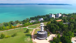 Balatonfoldvari-Hajozastorteneti-Latogatokozpont-Muzeum-Kilato-Dron-Legifoto-HAJOZASHU CsodalatosBalaton