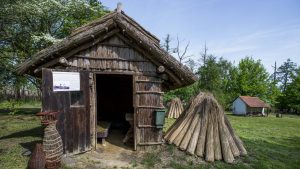 Fekete Istvan Emlekhely Matula Kunyho Kis Balaton CsodalatosBalaton