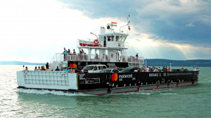 Tihany-Komputas-Rekord-Szantod-Balatoni-Hajozas-Kompmenetrend-Csodalatosbalaton.hu