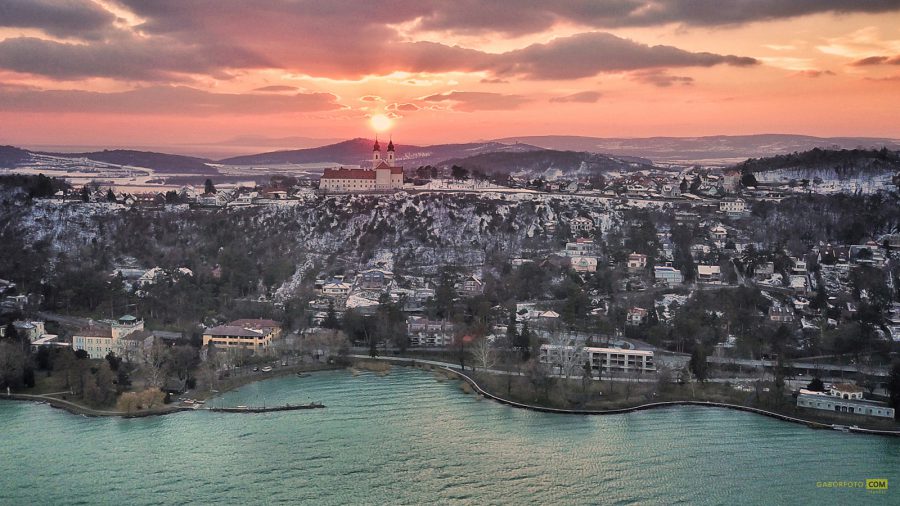 Elképesztő drónvideón a Balaton-felvidék téli arca