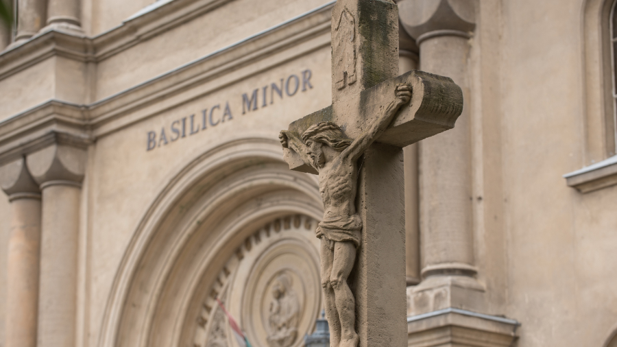 keszthely-karmelita-bazilika-rendhaz6-csodalatosbalaton.hu