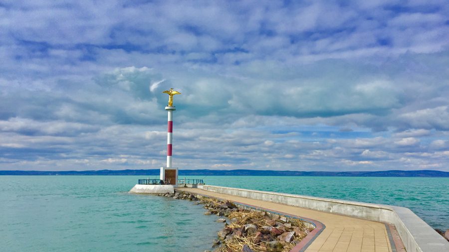 A Béke jóságos angyala, Siófok