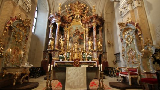 Bencés Apátság barokk temploma