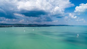 Balaton-DJI-Dronfoto-Vizallas-Idojaras-Tihany-Balatonfured-CsodalatosBalaton-HAJOZASHU