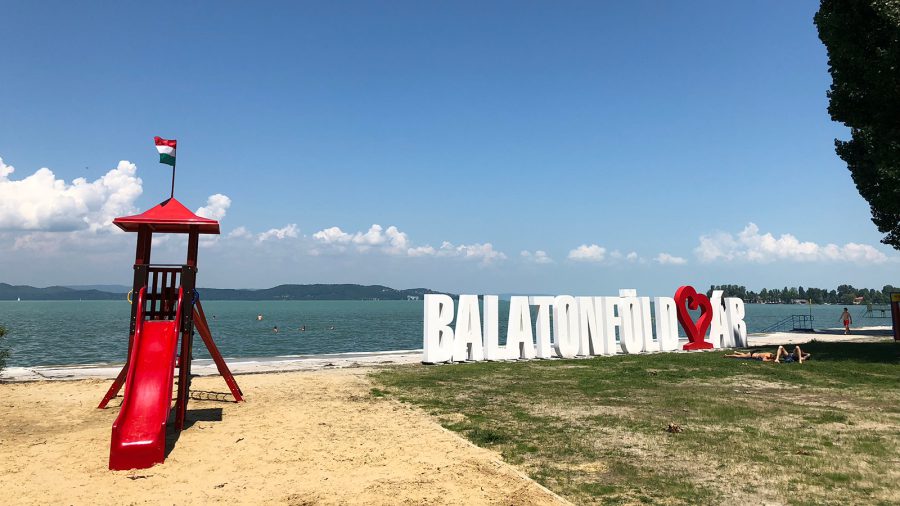 150 millió forintból újult meg Balatonföldvár nyugati strandja