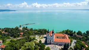Tihany Communities in Bloom Vilag Legszebb Faluja Dronfoto DJI CsodalatosBalaton HAJOZASHU