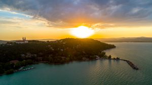 Tihanyi Apatsag Naplemente Sunset Drone DJI Legifoto Kikoto Balatonfured CsodalatosBalaton HAJOZASHU