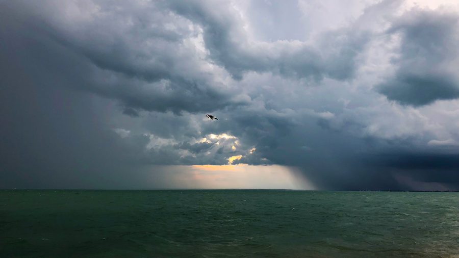 Leszakadhat az ég a Balatonnál