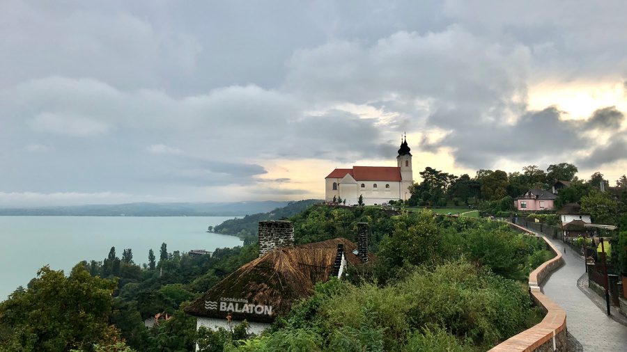 Tihany és a Balaton szeptember elején esőben is varázslatos