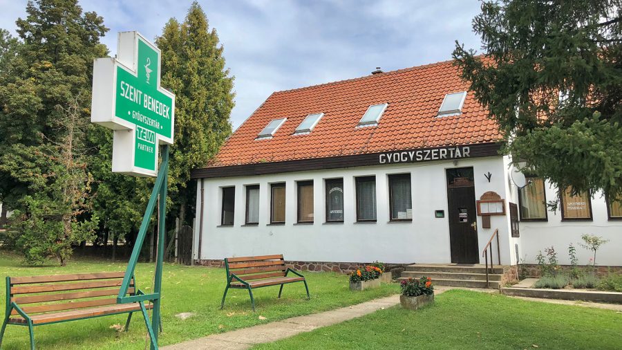Szent Benedek Gyógyszertár, Zánka