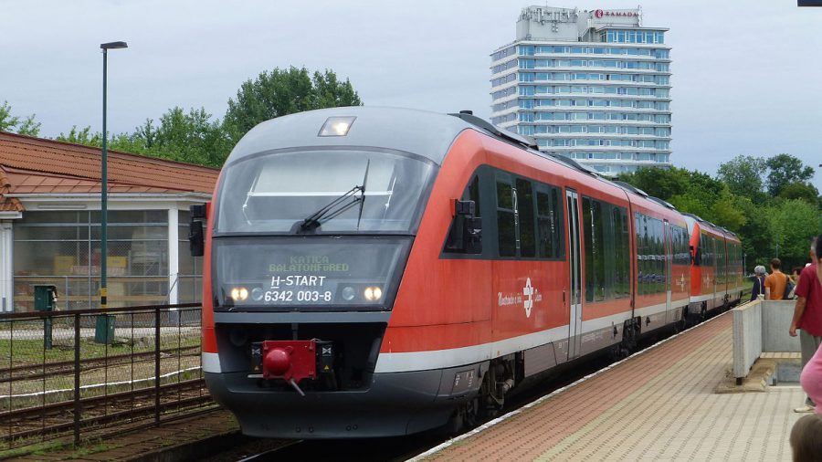 Halálra gázolt a vonat egy nőt Balatonalmádinál