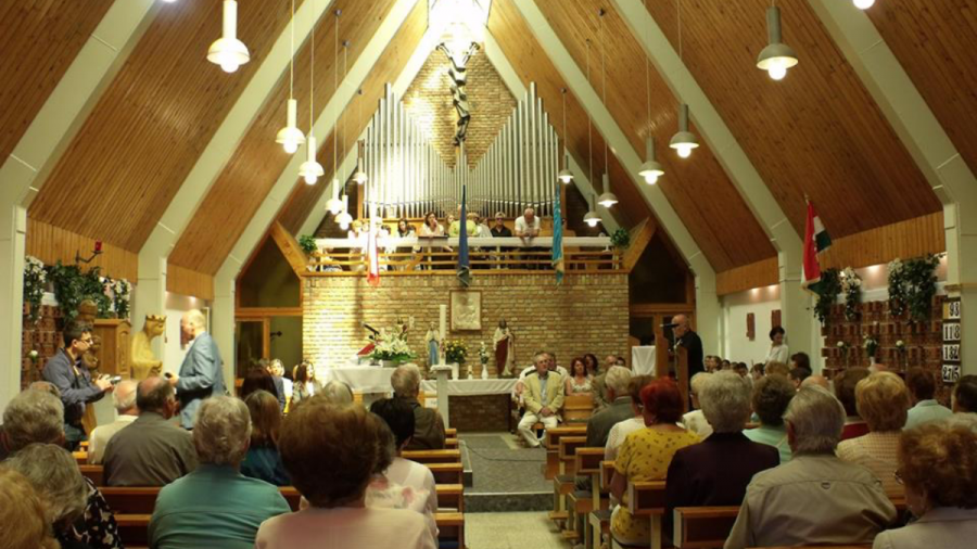 Árpád-házi Szent Erzsébet templom, Balatonfenyves