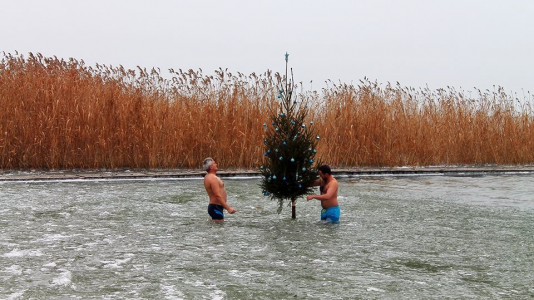 Karácsonyfa állítás a Balatonban 2019, Szigliget