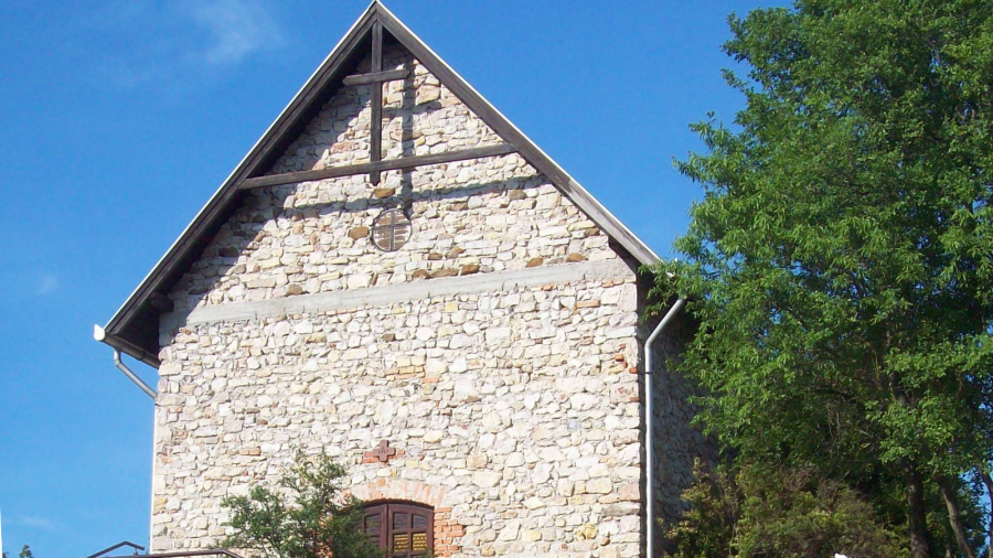 Középkori templomrom, Örvényes