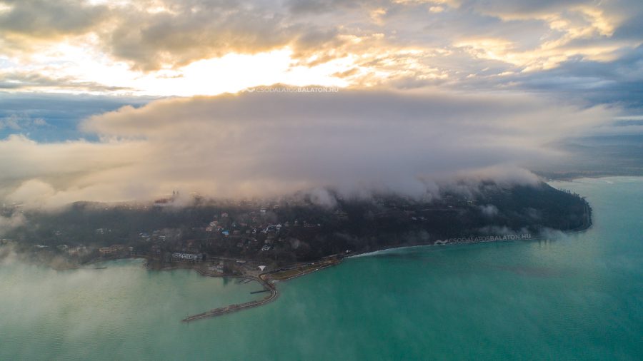 Elképesztő vihar, égszakadás Tihany felett - 20 drónfotó