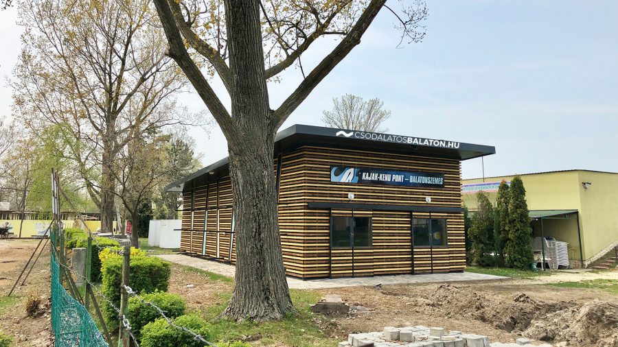 Kajak-kenu pont és vízitúra megállóhely Balatonszemes