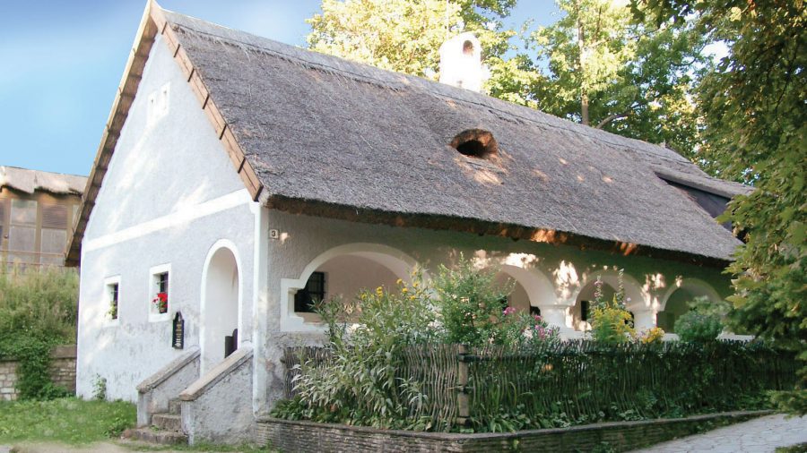 A veszprémi Bakonyi Ház lett a 2019-es Év Tájháza