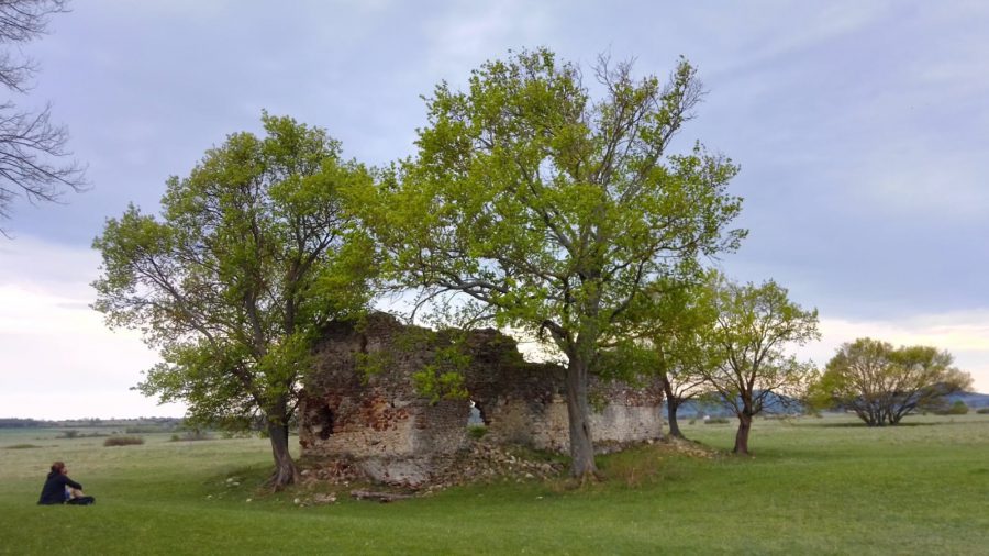 Egy letűnt falu templomának romjai, a Sóstókáli templomrom