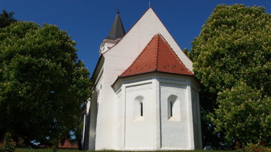 Szent László templom Bakonyszentlászló
