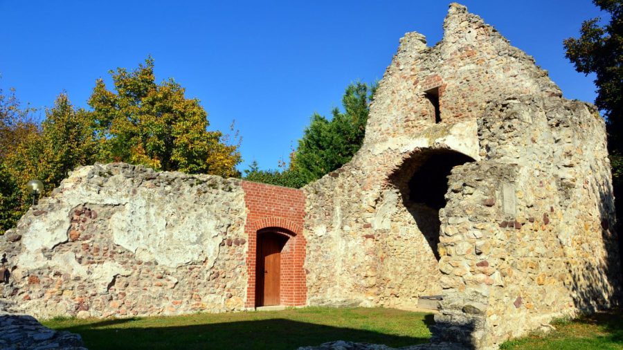 Mámai templomrom Balatonfűzfő