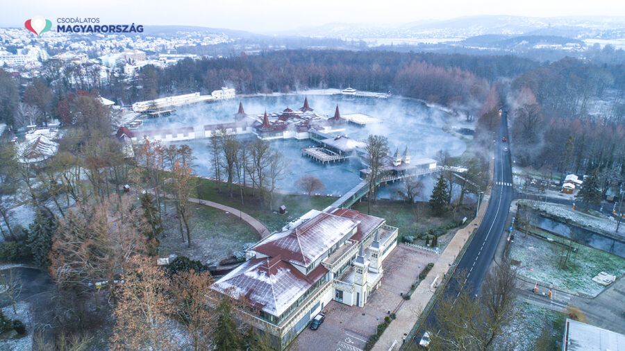 Újra nyitva a Festetics Fürdőház terápiás részlege Hévízen