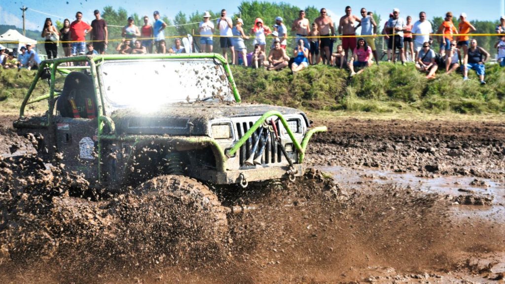 Augusztus 25-28 között vár a sár a gyenesdiási Legyensáros Offroad Fesztiválon