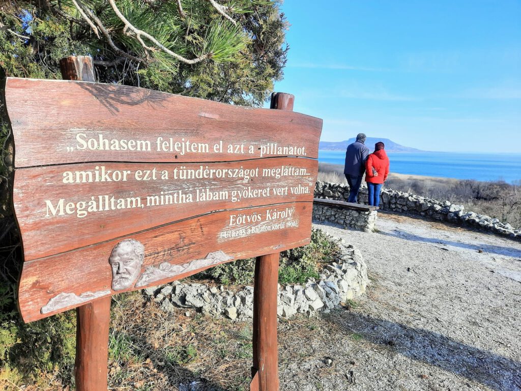Balatongyöröki Szépkilátó, ahol a szó bennszakad, a lélek megtelik