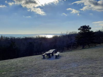 Balatongyöröki Szépkilátó, ahol a szó bennszakad, a lélek megtelik
