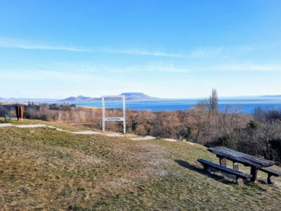 Balatongyöröki Szépkilátó, ahol a szó bennszakad, a lélek megtelik