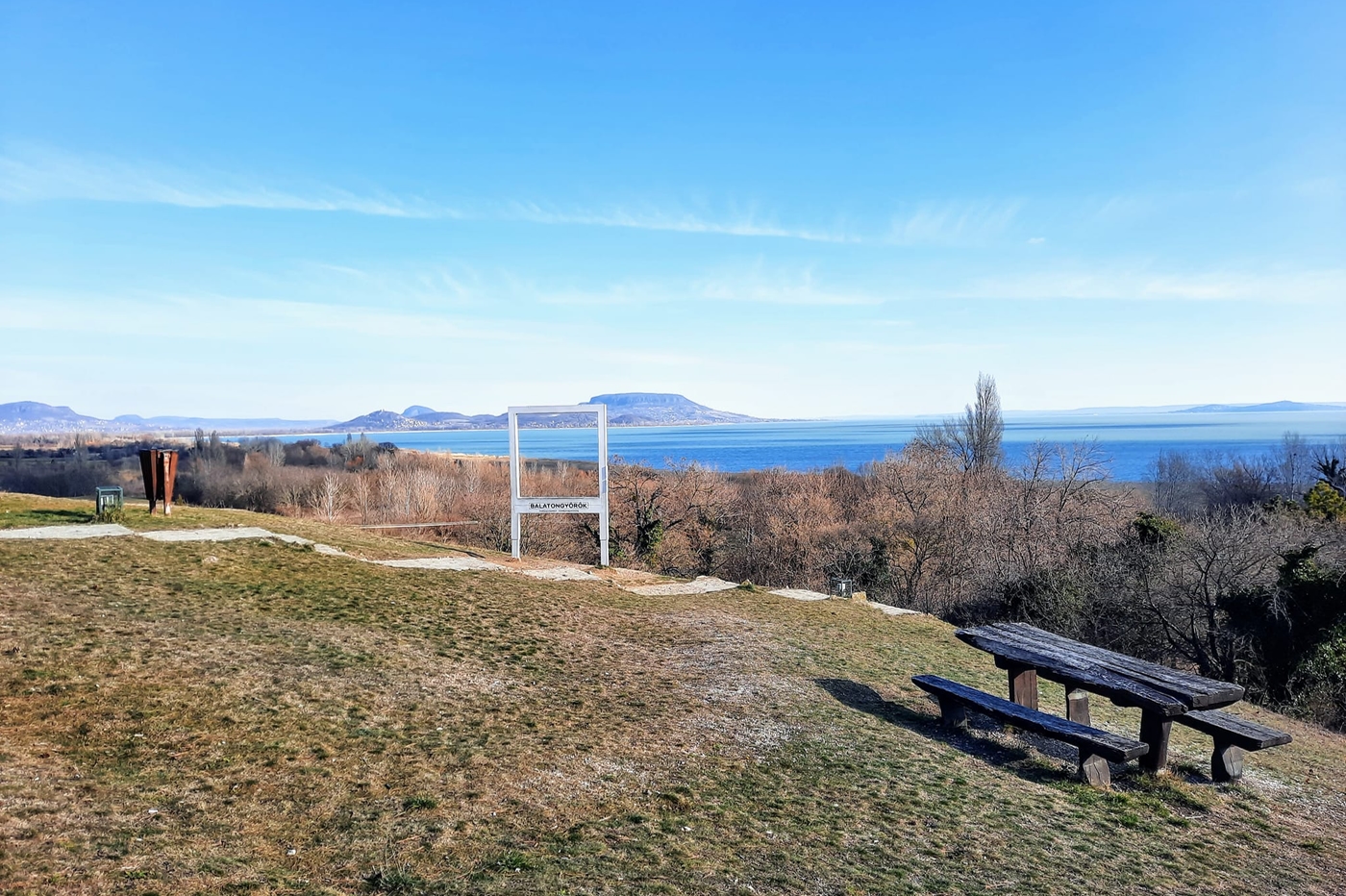 Balatongyöröki Szépkilátó, ahol a szó bennszakad, a lélek megtelik