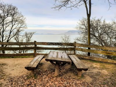 Fonyód és a képeslapra kívánkozó balatoni panorámája