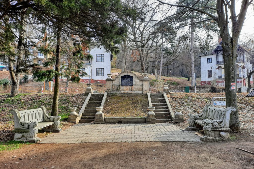 Fonyód és a képeslapra kívánkozó balatoni panorámája