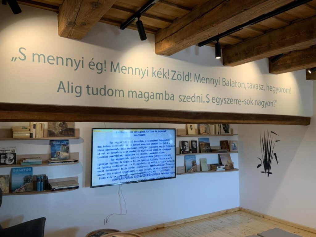 Átadták a többfunkciós Tihanyi Alkotók Házát