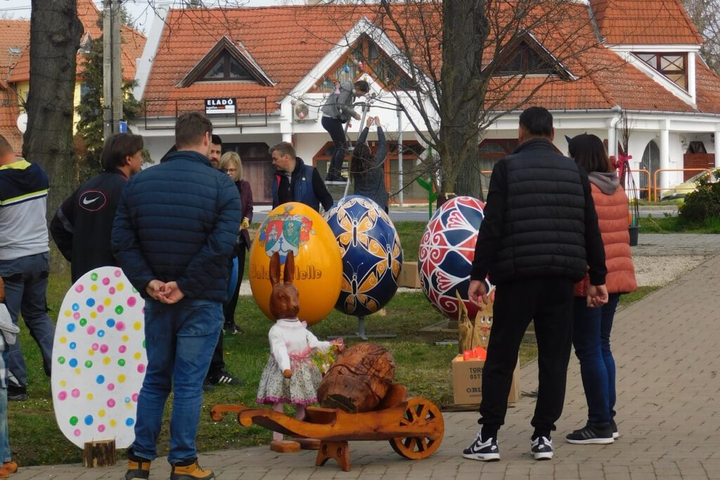 Bájos húsvéti park várja az ünneplőket Balatonlellén