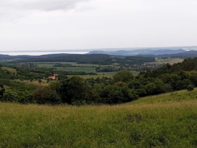 Zádor-vár romjai, melyhez feltétlenül látogass el, ha a Balaton-felvidéken jársz