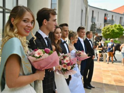 Kemecsei Anna Viktória elsőbálozó lett a 197. Anna-bál szépe
