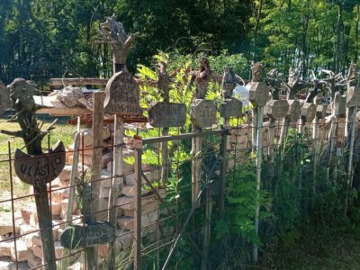 Bugaszegi Téglagaléria és Tanya, a miniállam Balatonboglár határában