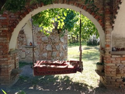 Bugaszegi Téglagaléria és Tanya, a miniállam Balatonboglár határában