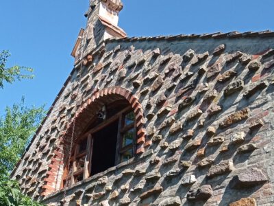Bugaszegi Téglagaléria és Tanya, a miniállam Balatonboglár határában