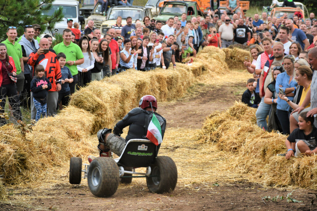 Augusztus 25-28 között vár a sár a gyenesdiási Legyensáros Offroad Fesztiválon