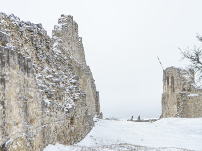 Bringázás Keszthelyről a Rezi várhoz hóesésben