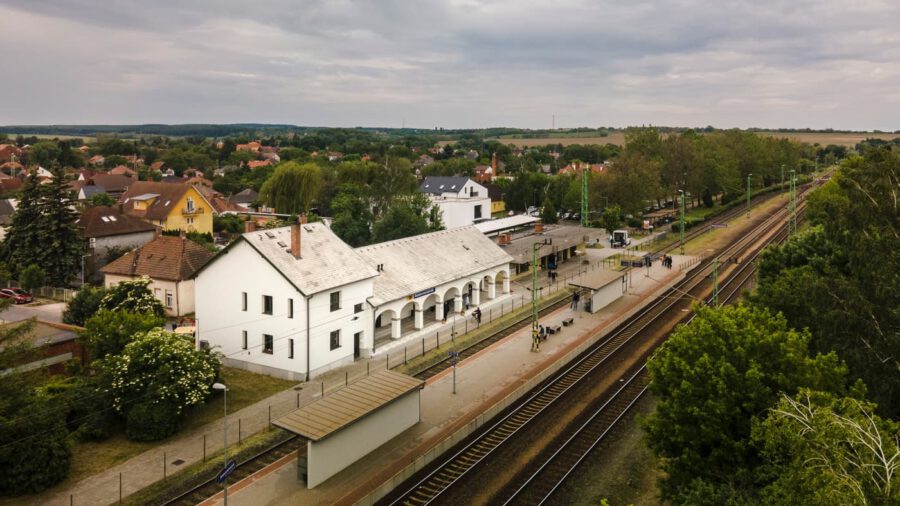 A 21. századi igényeket is kielégíti Balatonmáriafürdő megújult vasútállomása