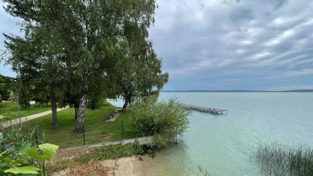 Balatonakali varázsa: természet és történelem találkozása a Balatonnál