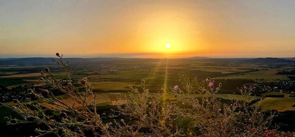Fedezd fel a Csobánc-hegyet, a Balaton-felvidék egyik ékkövét
