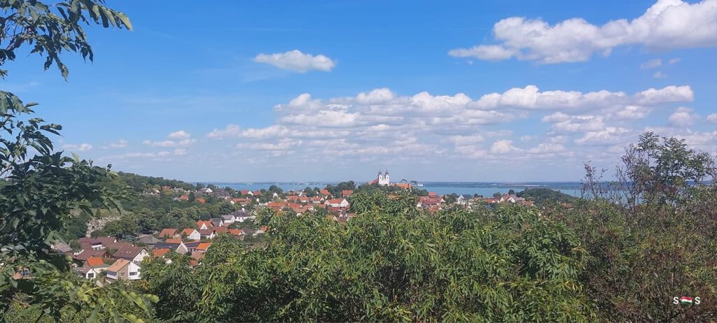 A Tihanyi-félsziget különleges látványossága, a Szélmarta sziklák