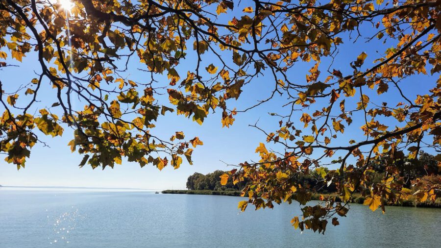 Révfülöp, a Balaton északi partjának gyöngyszeme, ősszel is vonzó úti cél