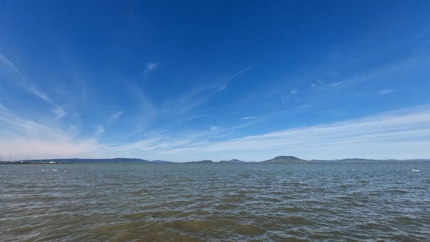 Őszi séták és csendes pillanatok Balatonfenyvesen