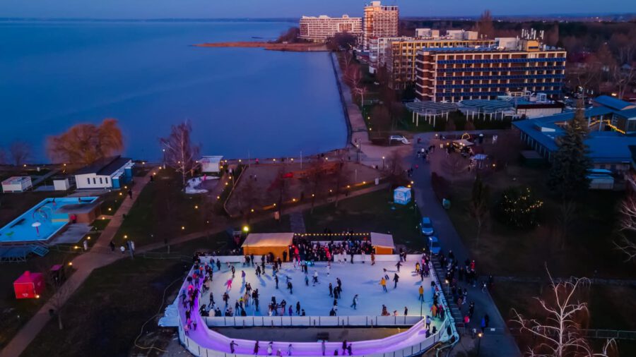 Jégpályák a Balatonnál 2024/2025 telén – árak és nyitvatartás