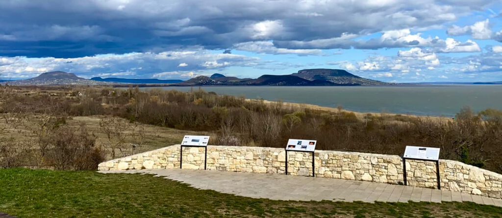 A Balaton legszebb tavaszi arca – Mandulavirágzás Balatongyörökön